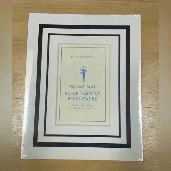Pottery Barn Kids Navy White Frame Mats Set Of 2: 4x6 & 8x10 Opening - Picture 2 of 11